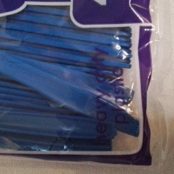 Graduation Party Set-NWT - Picture 10 of 16